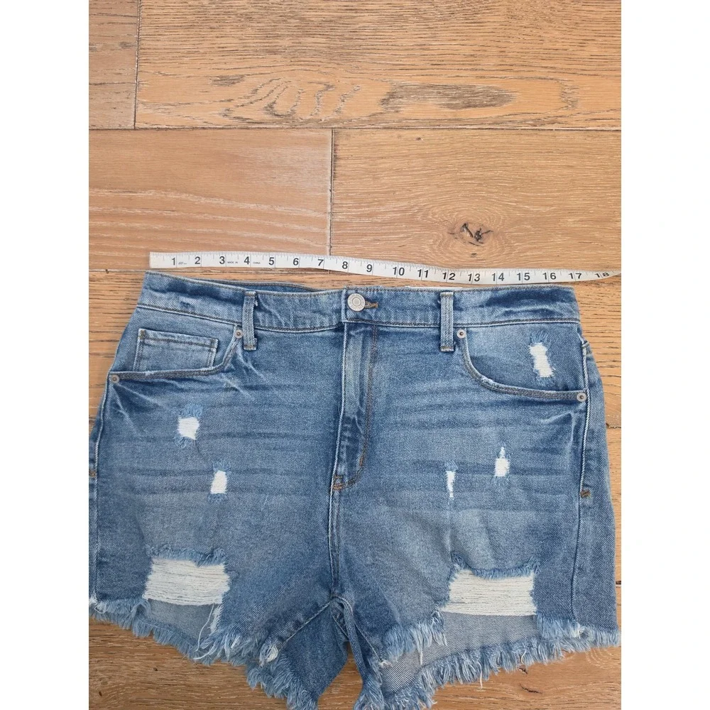 Women's 17 Distressed Denim Jean Shorts Frayed Hem Mudd flx stretch high rise